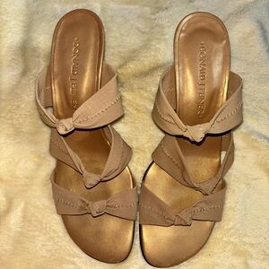 Donald J. Pliner Women's Beige Knotted Sandals